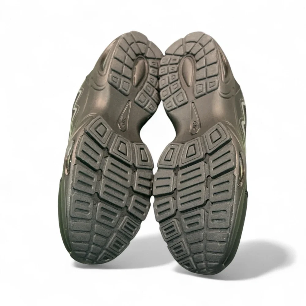 BEOAPT Men’s Black Athletic Sneakers